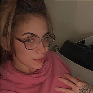 Meet your Posher, Lacey